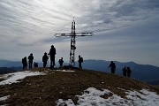 32 Alla croce di vetta dello Zuc di Valbona (1545 m)